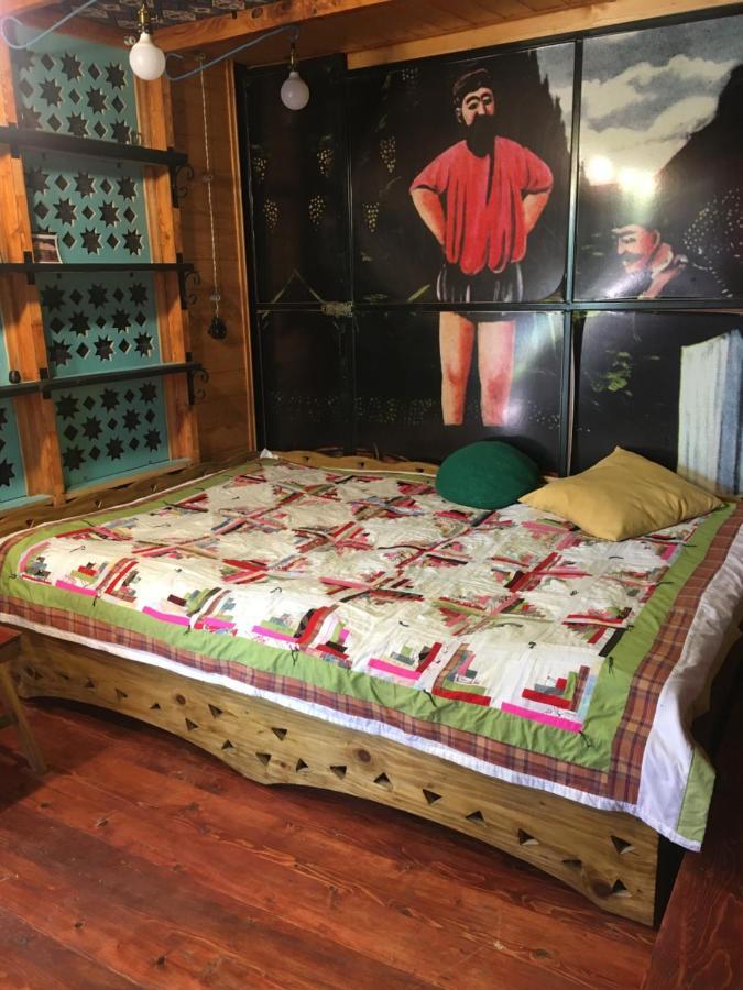 Guesthouse Aisi In Лагодехи Екстериор снимка