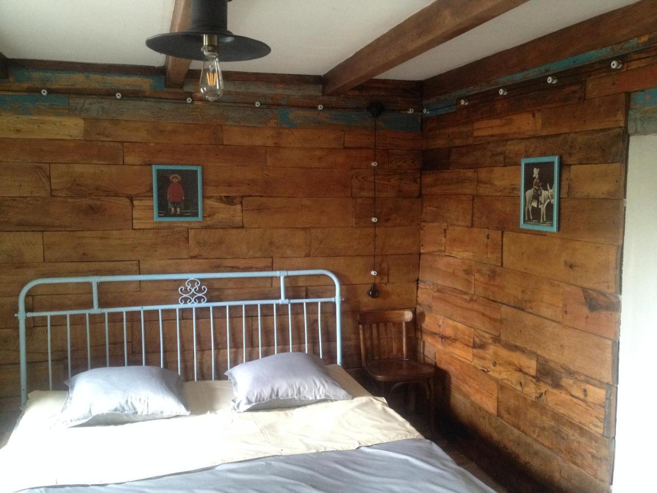 Guesthouse Aisi In Лагодехи Екстериор снимка