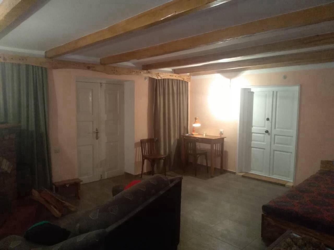 Guesthouse Aisi In Лагодехи Екстериор снимка